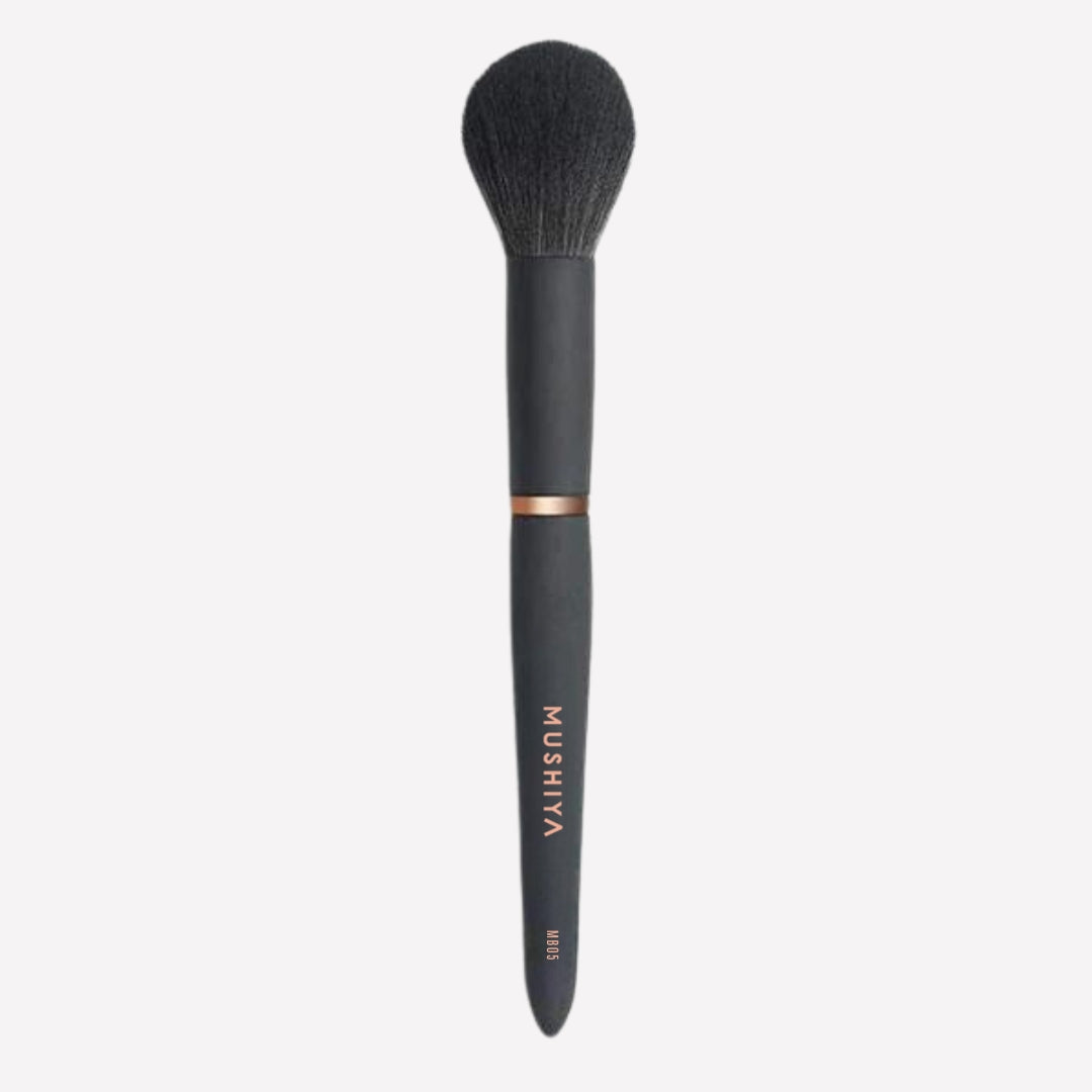 Cheek_ContourLuxuryBrush.jpg