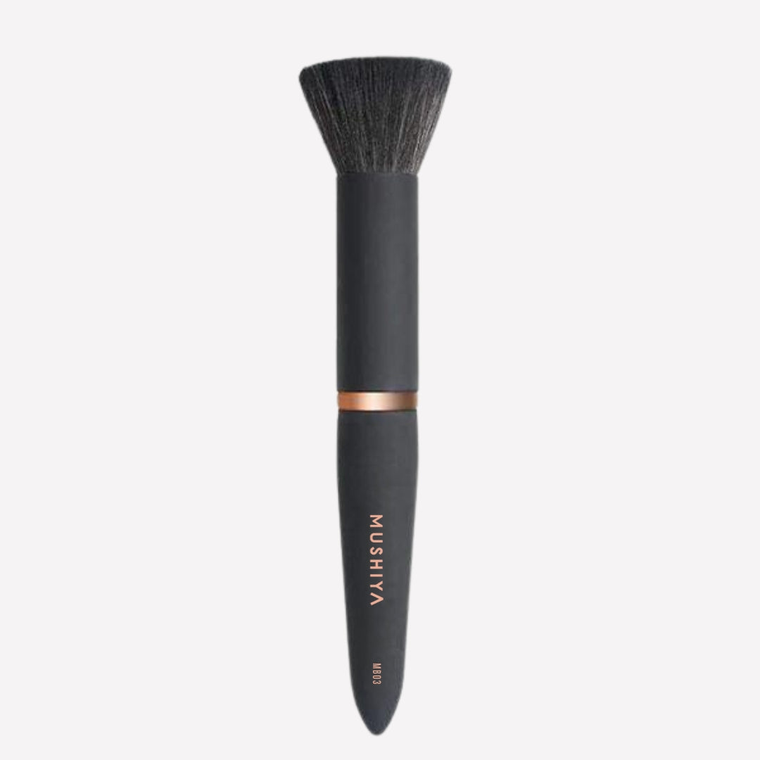 LIQUID BUFFING LUXURY BRUSH